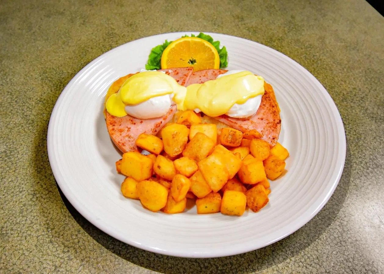 Canad Inns Destination Centre Club Regent Casino Hotel Winnipeg